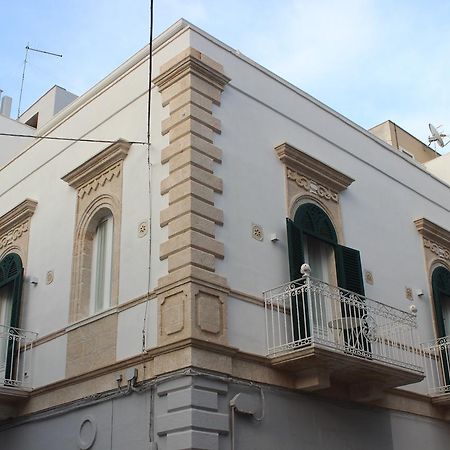 Dimora Girolamo Bed & Breakfast โปลีญาโนอามาเร ภายนอก รูปภาพ