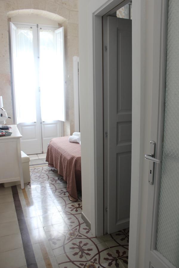 Dimora Girolamo Bed & Breakfast โปลีญาโนอามาเร ภายนอก รูปภาพ