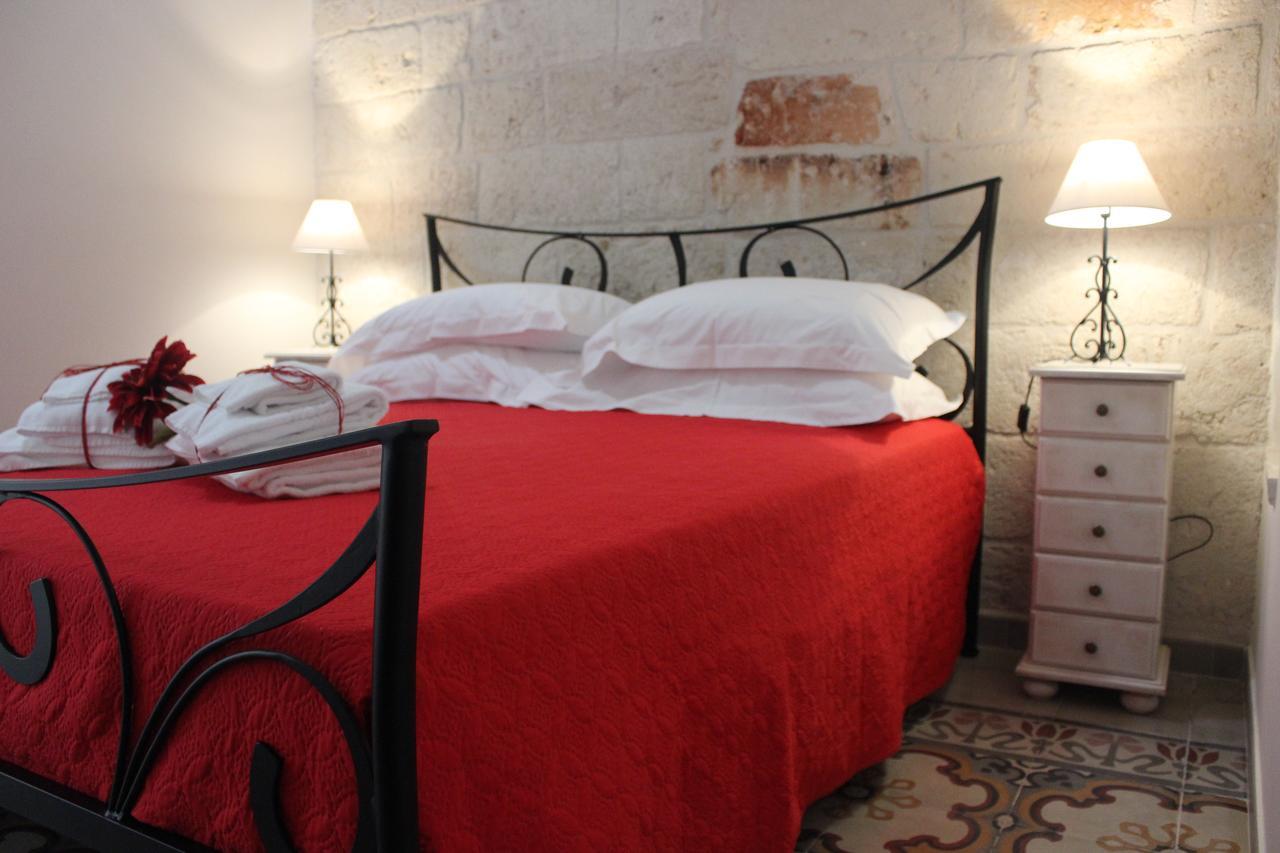 Dimora Girolamo Bed & Breakfast โปลีญาโนอามาเร ภายนอก รูปภาพ